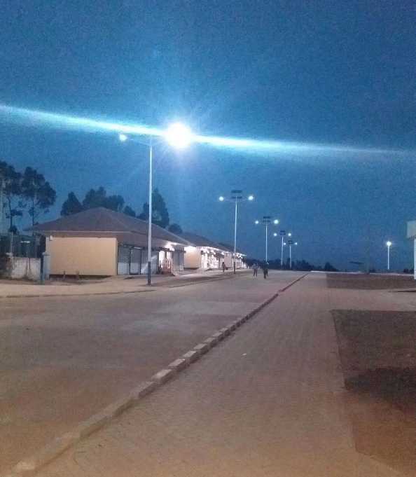 滁州市非洲科特迪瓦太阳能路灯工程